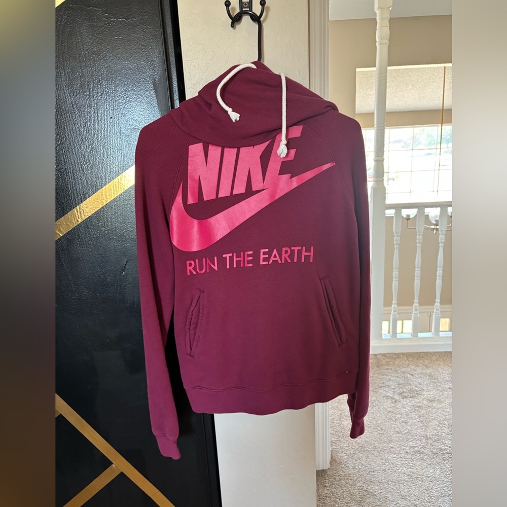 (Nike) Women's Burgundy Hoodie